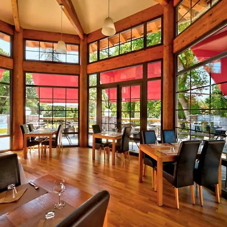 Confortable Avec Terrasse - 6 Pers. - Api-1-52-2115 مكان تخييم ألبي