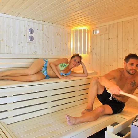 Confortable Avec Terrasse - 6 Pers. - Api-1-52-2115
