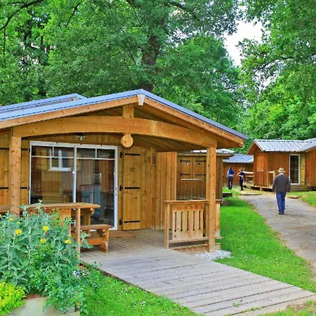 Confortable Avec Terrasse - 6 Pers. - Api-1-52-2115 Campingplatz
